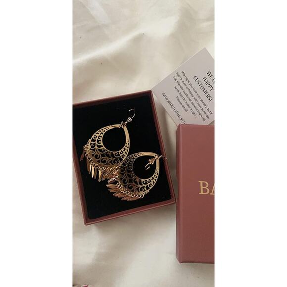 18K Gold Plated Filigree Cut-out Dangling Chandelier Earrings - Picture 2 of 5